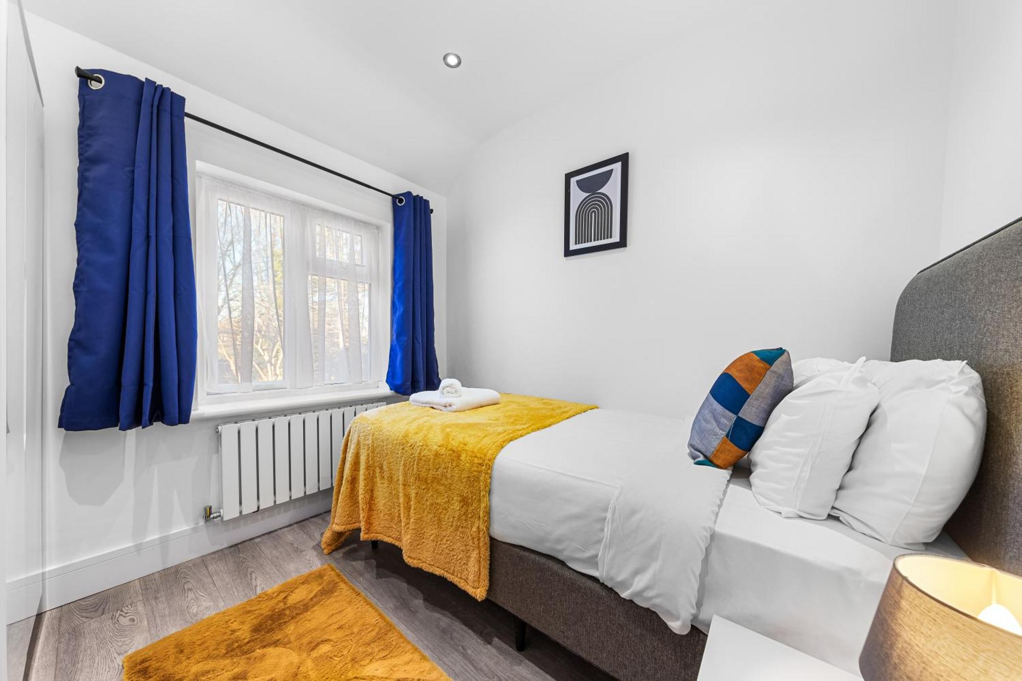 Apartment Flourish Apartments-sutton-house *