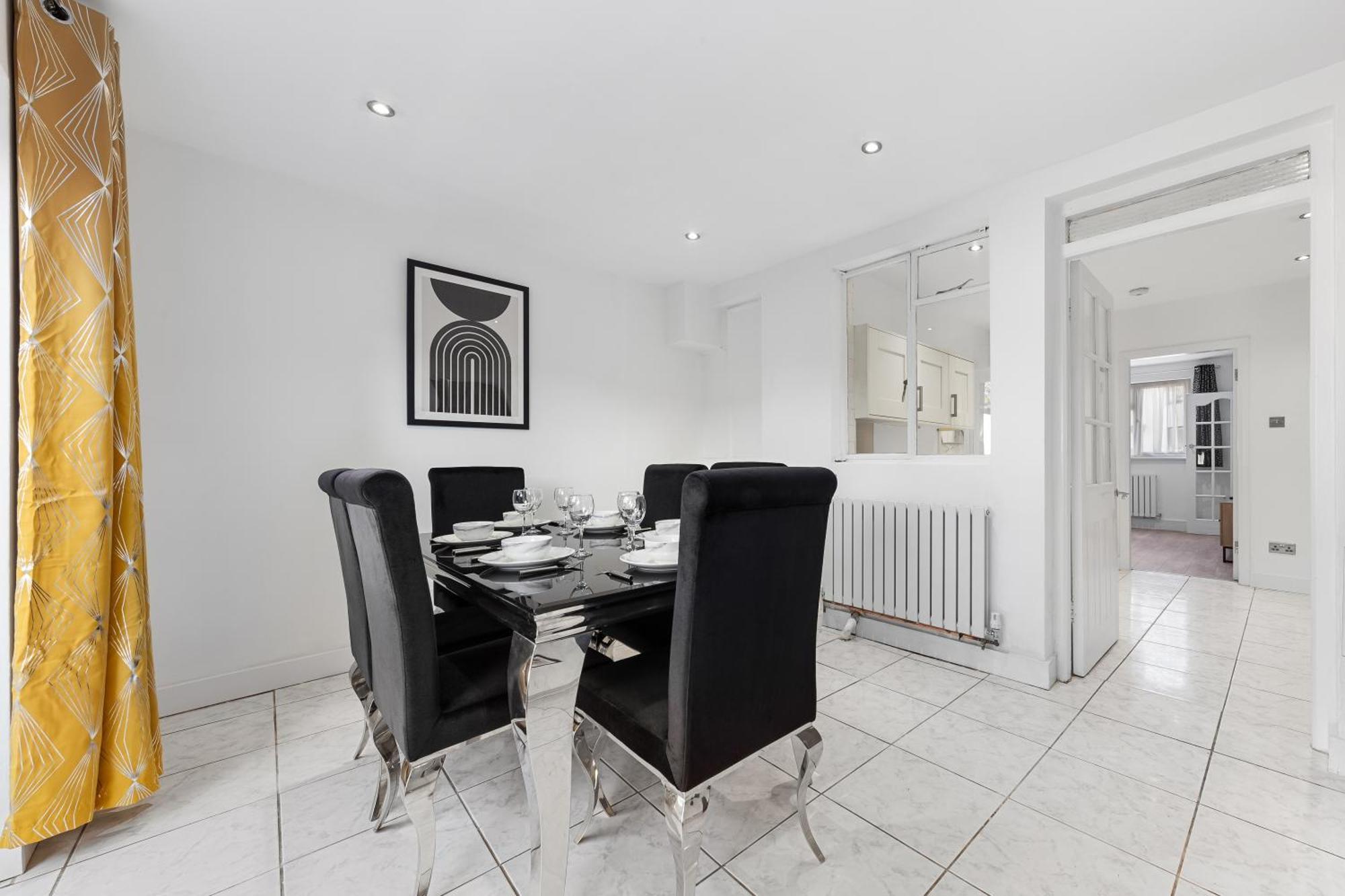Flourish Apartments-sutton-house London