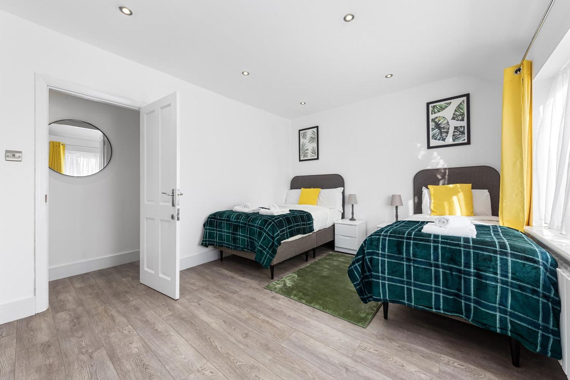 Flourish Apartments-sutton-house * London